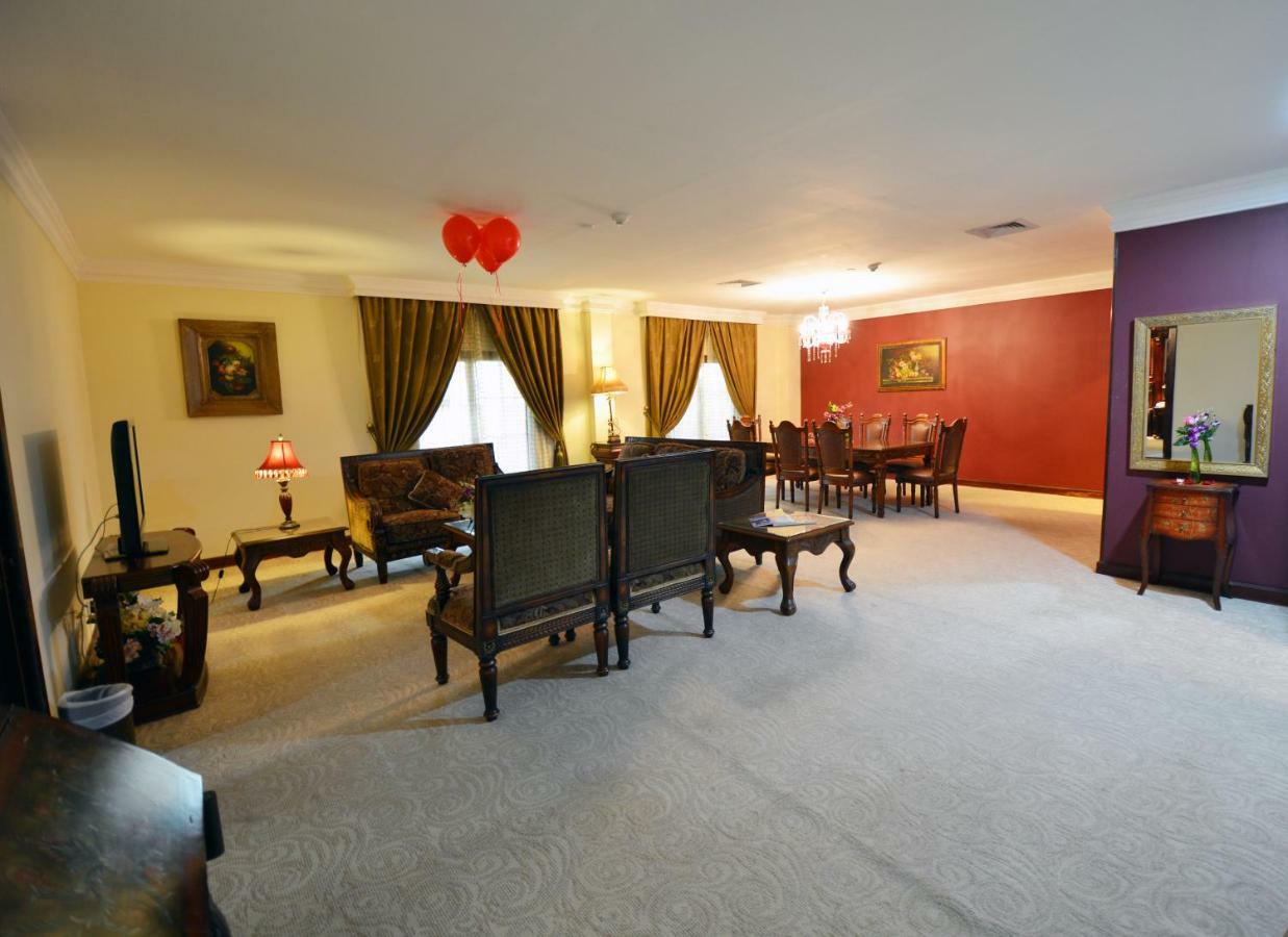 The Convention Center & Royal Suites Hotel Кувейт Экстерьер фото